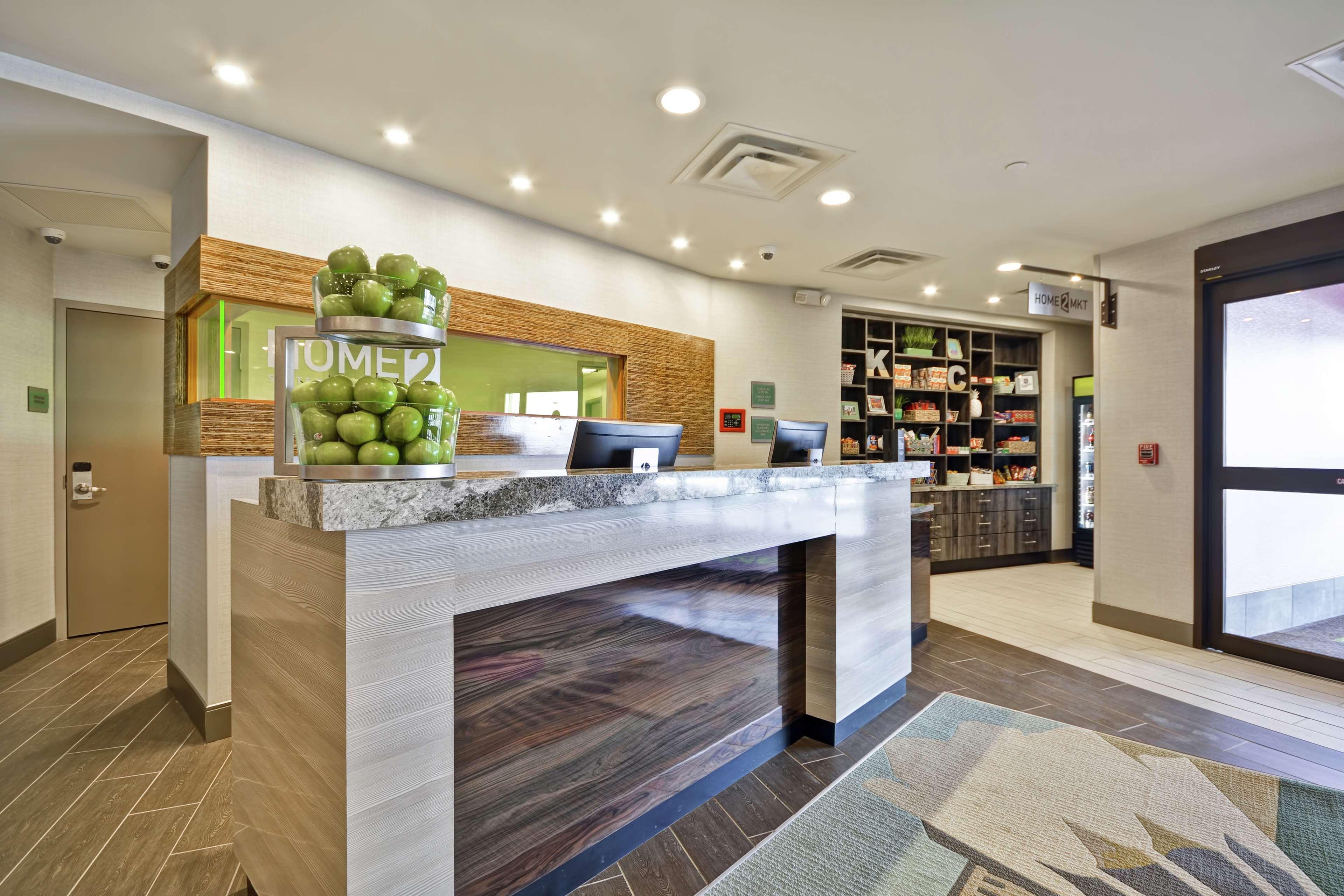 Home2 Suites By Hilton Kci Airport Kansas City Exterior photo